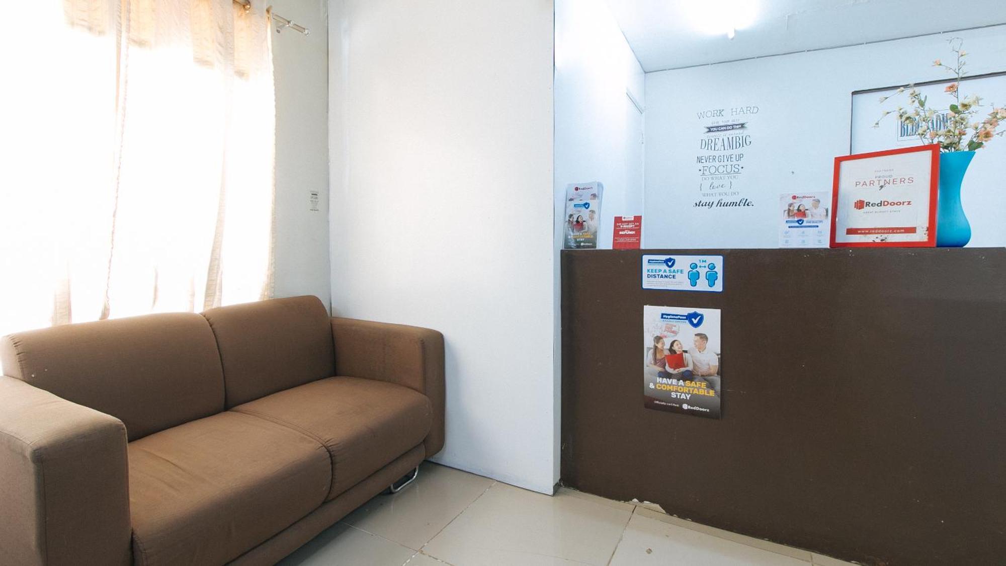 Reddoorz At Kassel Residences Paranaque Paranaque City Экстерьер фото